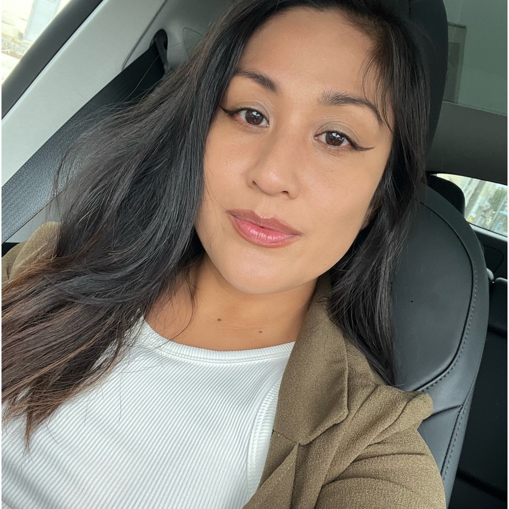 Meet your Posher, Nina